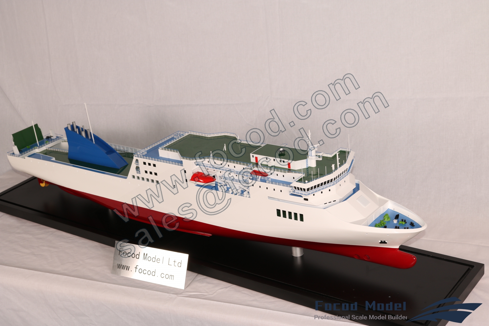 customized model of 186.5m RO-RO ship